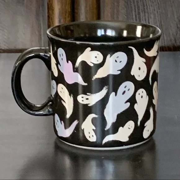 Flying Ghosts Ceramic Halloween Mug - Picture 9 of 9
